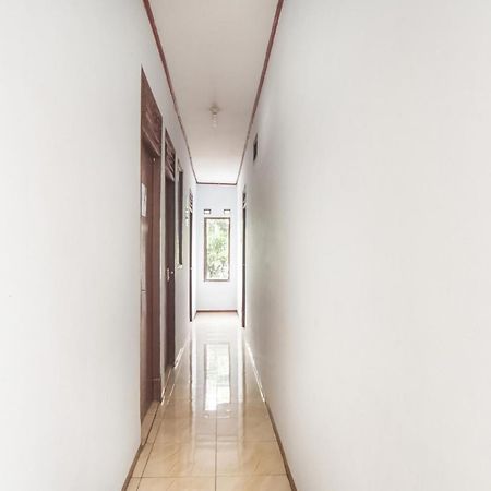 Spot On 3311 Fai Bogor Backpacker Syariah Hotel Exterior photo