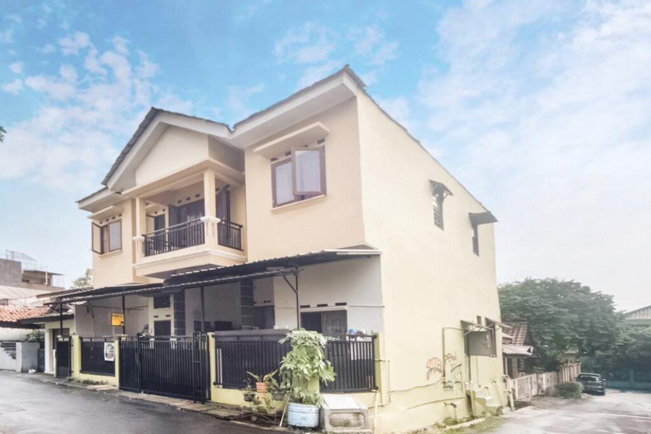 Spot On 3311 Fai Bogor Backpacker Syariah Hotel Exterior photo