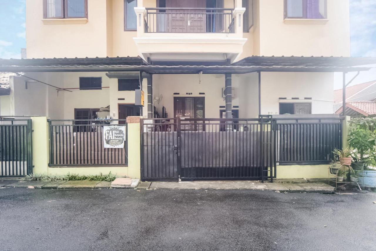 Spot On 3311 Fai Bogor Backpacker Syariah Hotel Exterior photo