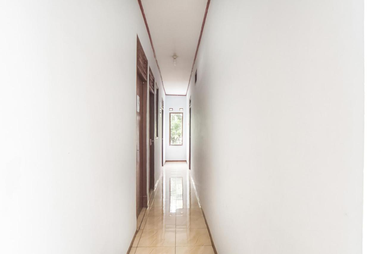 Spot On 3311 Fai Bogor Backpacker Syariah Hotel Exterior photo