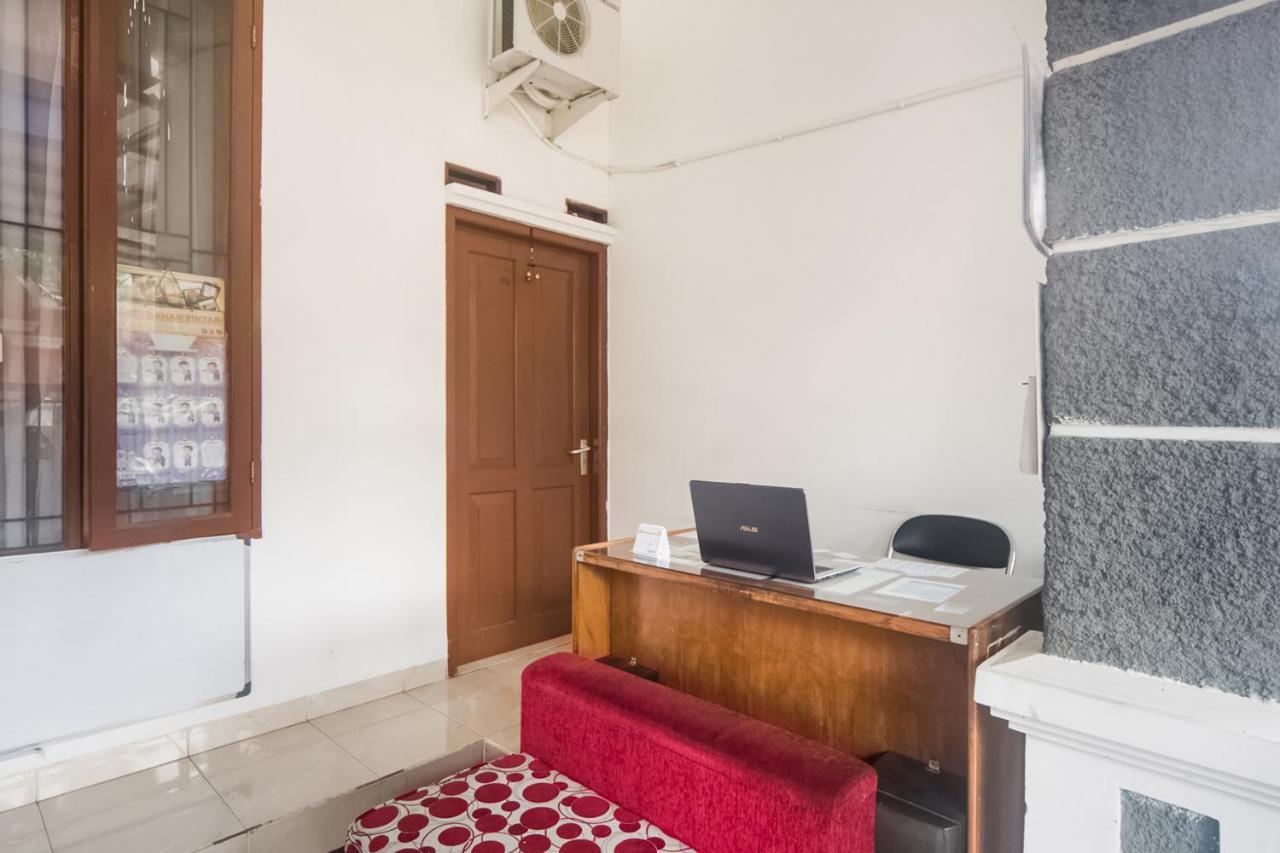 Spot On 3311 Fai Bogor Backpacker Syariah Hotel Exterior photo